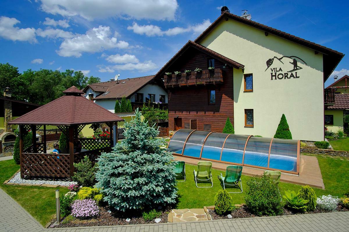 Vila Horal Hotel Liptovský Mikuláš Exterior foto