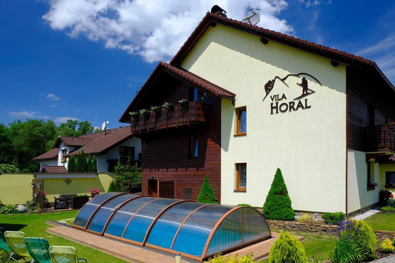 Vila Horal Hotel Liptovský Mikuláš Exterior foto